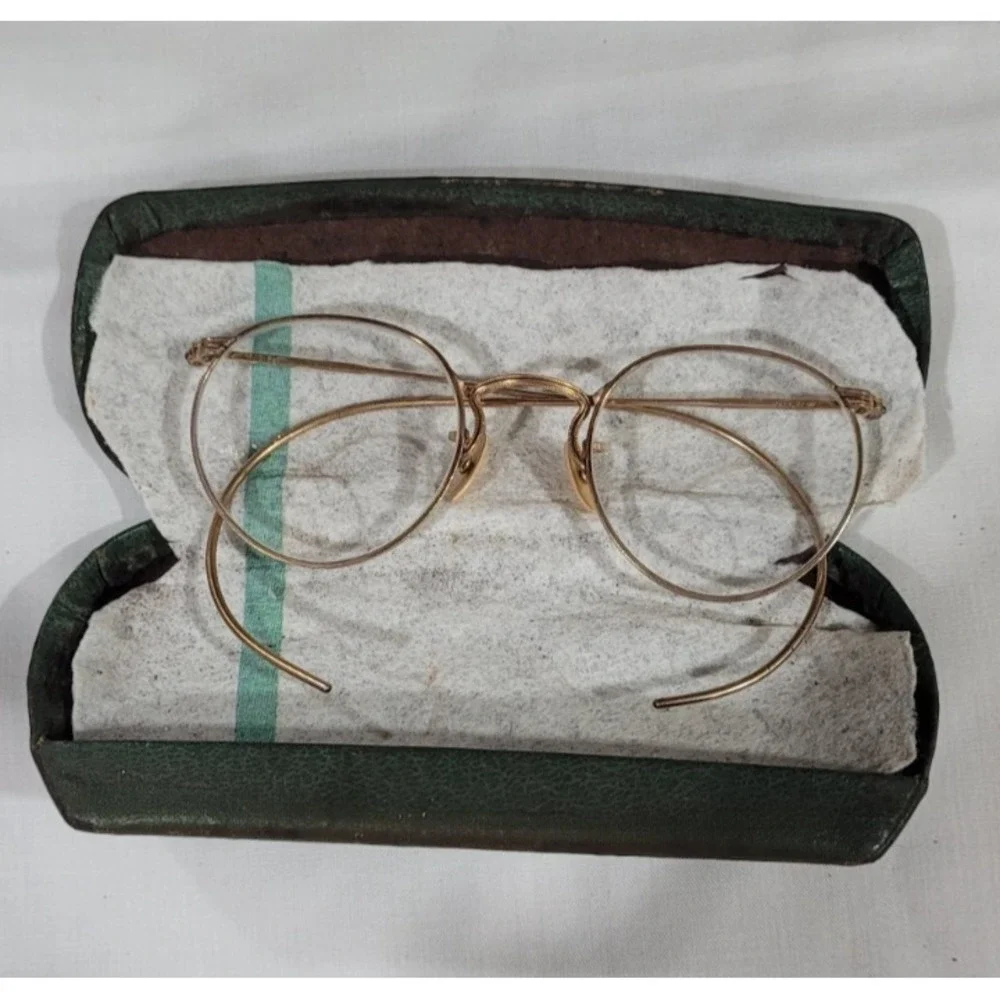 Vintage FUL-VUE 1930's 12K Gold Filled eyeglasses W/Case.
